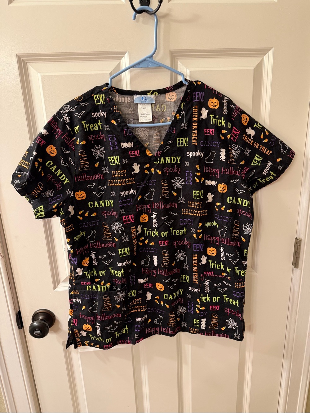 SB Scrubs Black Halloween Short Sleeve Shirt/ Scrubs with Multicolor Graphics-L